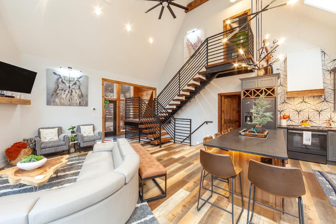 فيلا جاتلينبرجفي Night Owl Cabin المظهر الخارجي الصورة